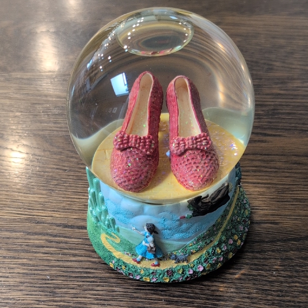 Ruby Red Slippers Snow Globe